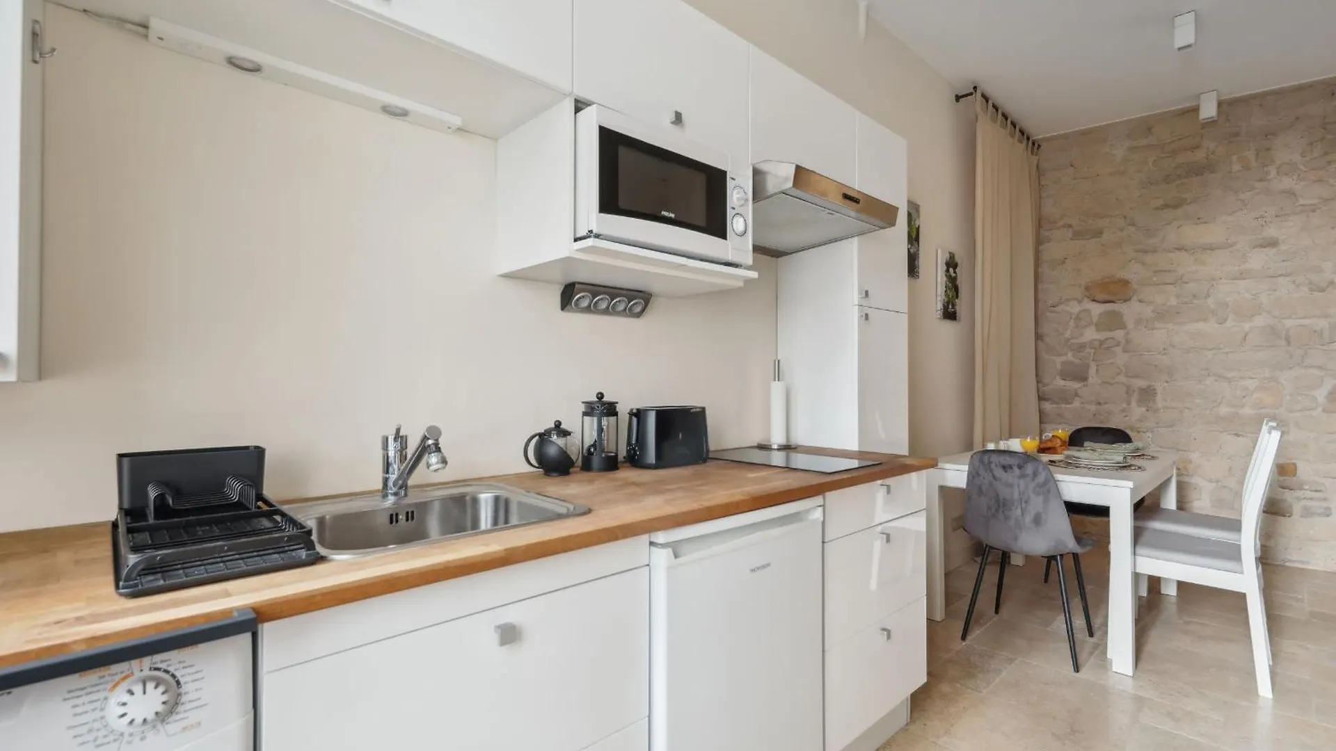 Ile St Louis - Cityapartmentstay Paris